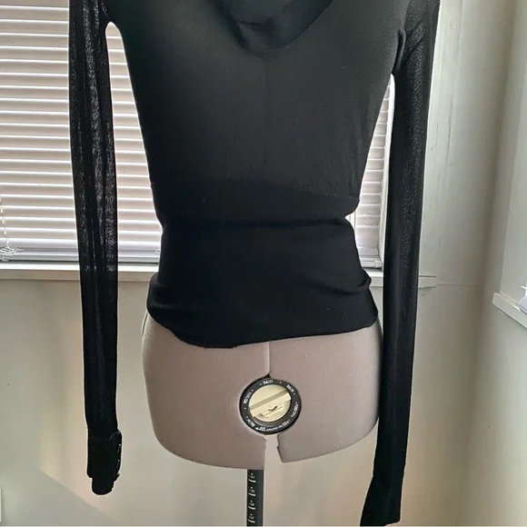 Beautiful Women's Sheer Long Sleeve Sweater Blouse Cowl Neck Size S - Picture 5 of 9